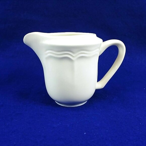 Vtg Thomson Pottery White Creamer Pitcher China 4" Microwave & Dishwasher Safe - Picture 3 of 7
